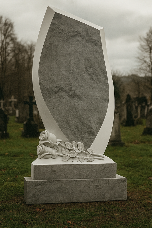 Individuell gestalteter Marmor-Grabstein mit Rose – Personalisiertes Grabdenkmal